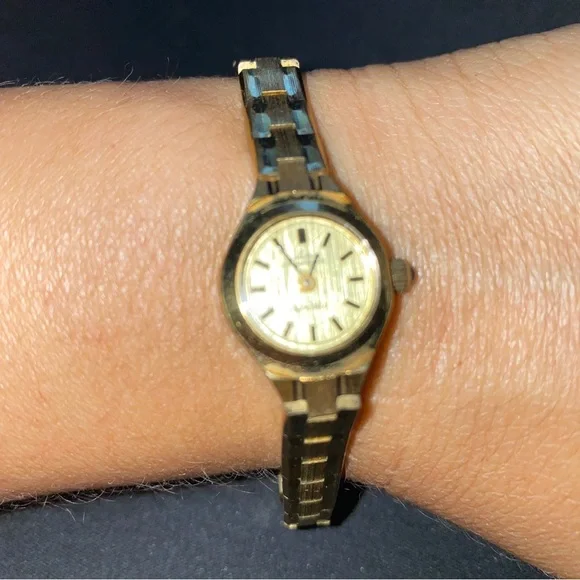 Jules jurgensen est 1740 watch hot sale